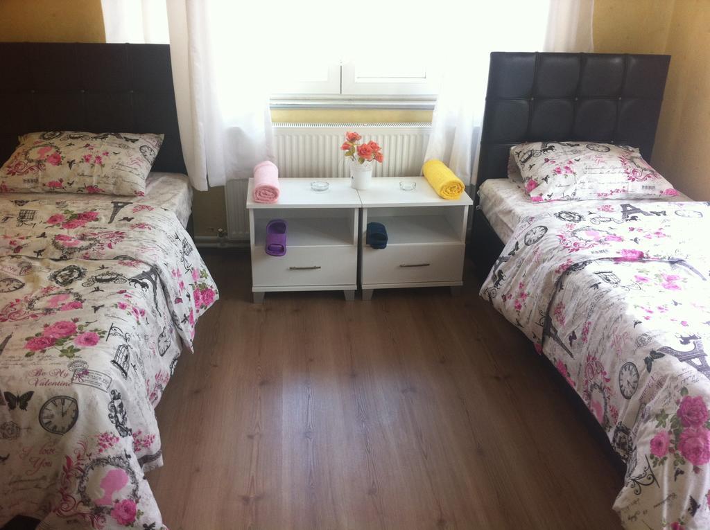 Limon Hostel Одрин Екстериор снимка